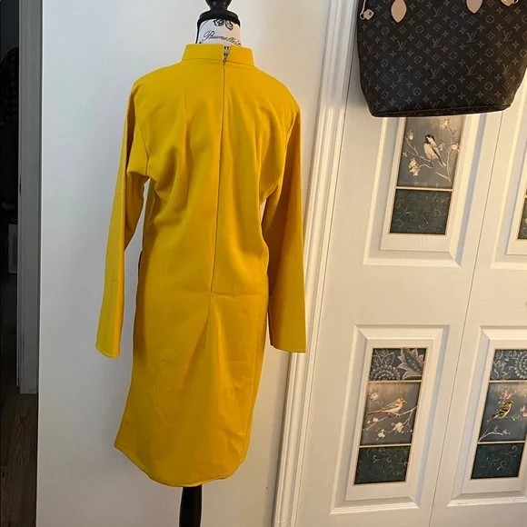 Elegant Yellow Floral Tunic Dress - Picture 3 of 11